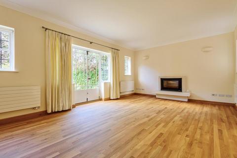 6 bedroom detached house to rent, Pine Grove, Totteridge