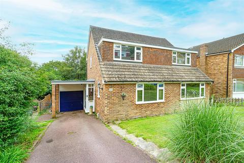 4 bedroom detached house for sale, Henderson Close, Hastings