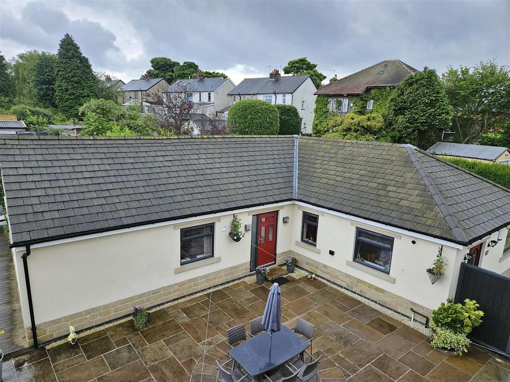 Norman Lane, Eccleshill, Bradford 2 bed detached bungalow for sale £