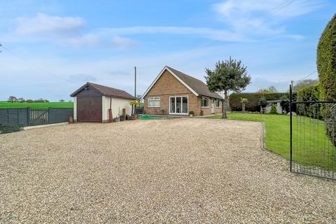 3 bedroom detached bungalow for sale, Coggeshall Road, Bradwell, Braintree, CM77