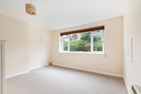 2 bedroom maisonette for sale, Cambridge Road, West Wimbledon SW20