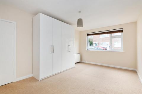 Flat 5, Cambridge Court Cambridge Road, London, SW20 0SG