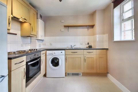 2 bedroom apartment for sale, Florey Gardens, Aylesbury