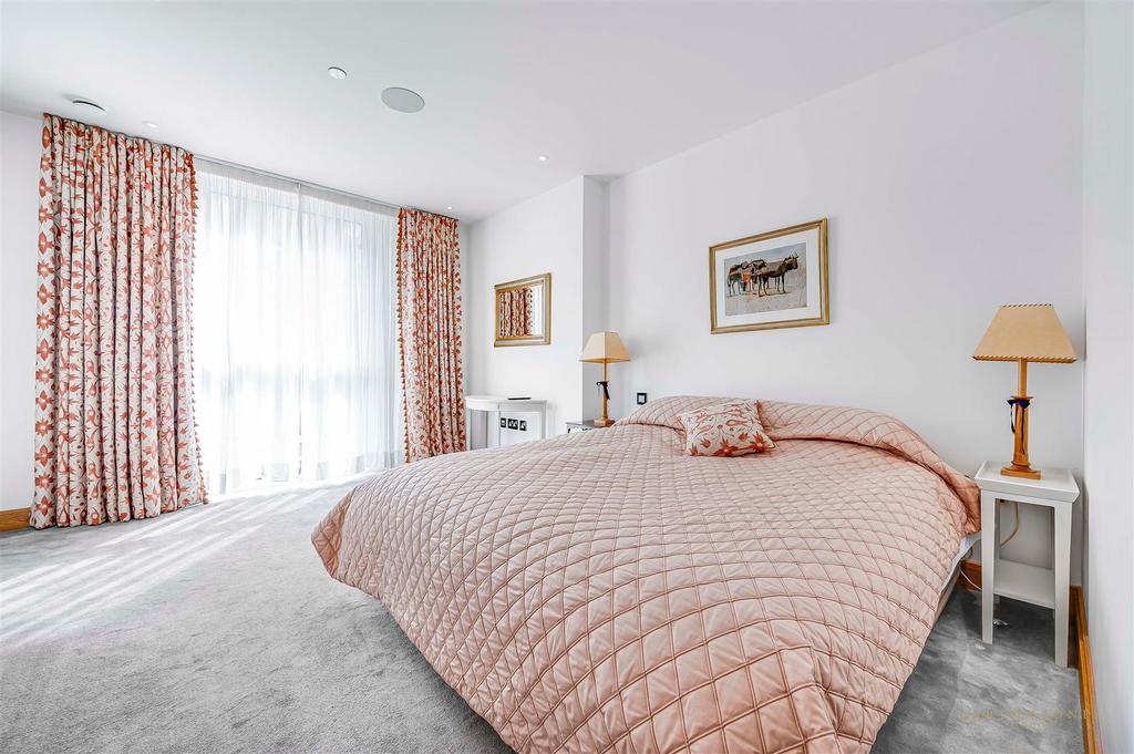 Bedroom.JPG