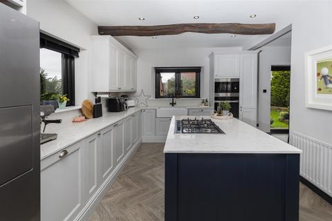 4 bedroom semi-detached house for sale, The Old Woodyard, Wakefield WF4