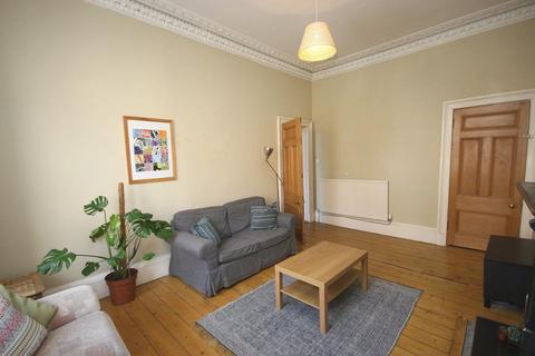 2 bedroom flat to rent, Warrender Park Road, Edinburgh