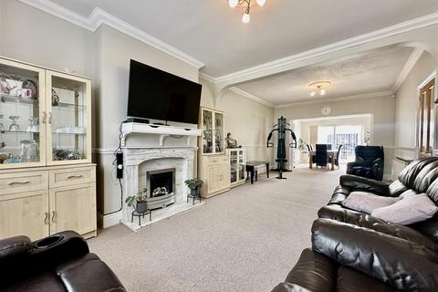 5 bedroom semi-detached house for sale, Catherine Street, Leicester LE4