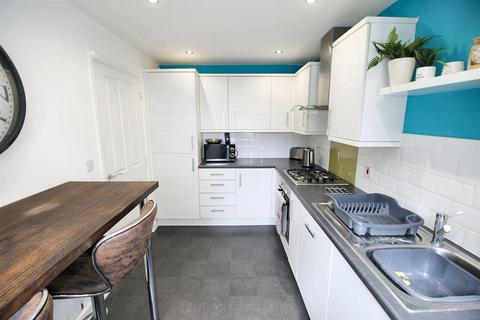 90 Bradfield Way, Dudley, DY1 4FB