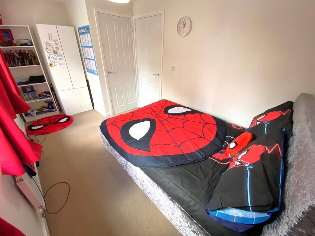 Bed2.1.jpg
