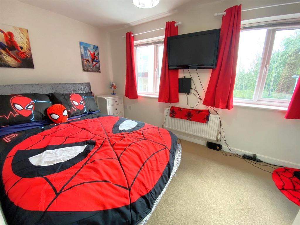 Bed2.2.jpg