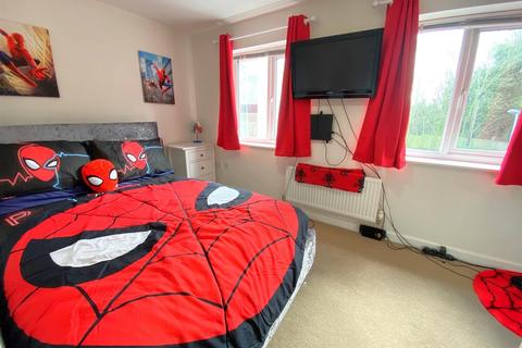 90 Bradfield Way, Dudley, DY1 4FB