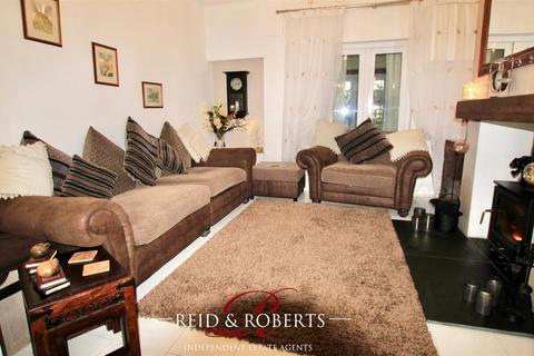 3 bedroom terraced house for sale, Cunliffe Street, Mold
