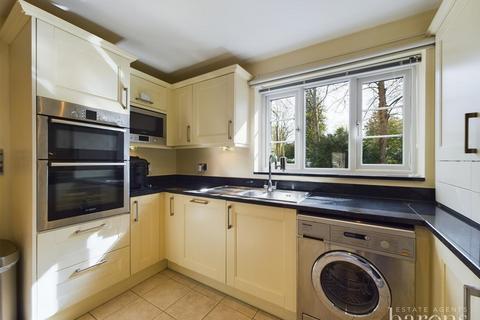 50 Cliddesden Road, Basingstoke, RG21 3ER