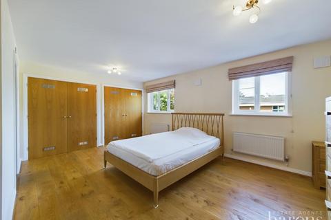 50 Cliddesden Road, Basingstoke, RG21 3ER