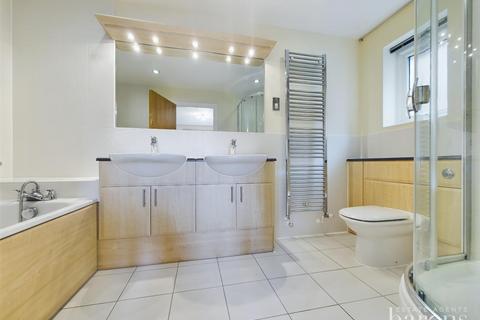50 Cliddesden Road, Basingstoke, RG21 3ER