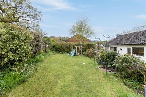 43 Burnards Field Road, Colyton, EX24 6PE
