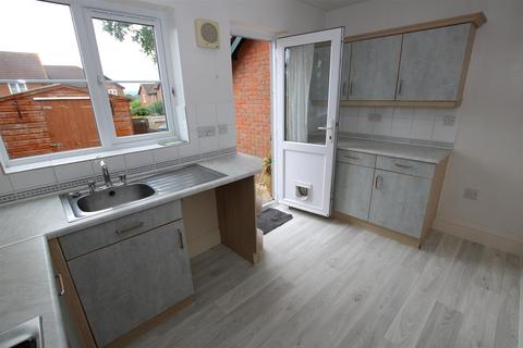 2 bedroom terraced house to rent, Broadclyst, Exeter