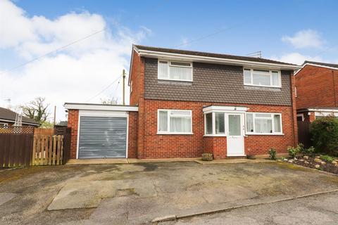 3 bedroom detached house for sale, Hafod Close, Llanymynech