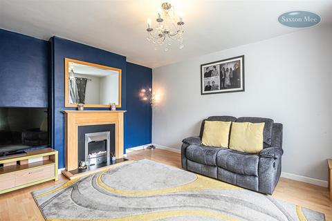 30 Hillcrest Road, Deepcar, Sheffield, S36 2QL