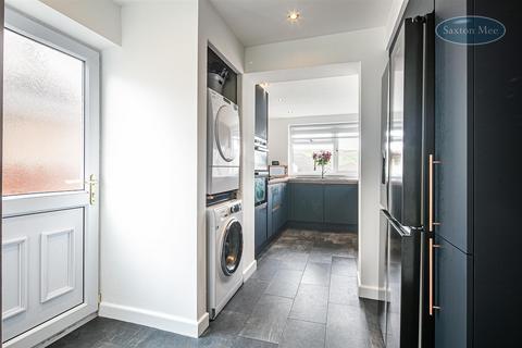30 Hillcrest Road, Deepcar, Sheffield, S36 2QL
