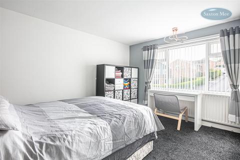 30 Hillcrest Road, Deepcar, Sheffield, S36 2QL