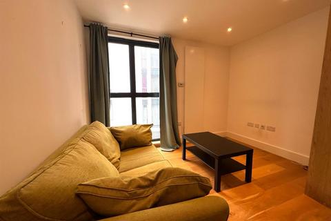 1 bedroom flat to rent, Umberston Street, London E1