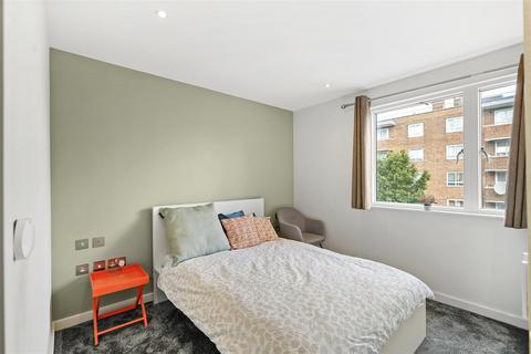 2 bedroom flat to rent, Abbey Road, London NW8