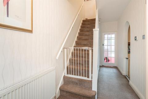 3 bedroom semi-detached house for sale, Crabtree Close, Corner Hall, Hemel Hempstead, Hertfordshire, HP3 9EF