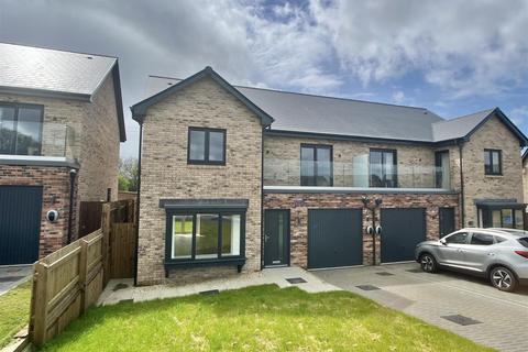4 bedroom semi-detached house for sale, Gwenllian Gardens, Kidwelly SA17