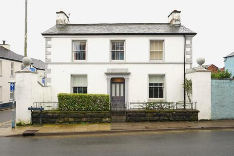 4 bedroom detached house for sale, Fountain Street, Ulverston