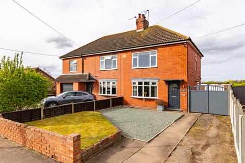 2 bedroom semi-detached house for sale, Butterwick Road, Messingham