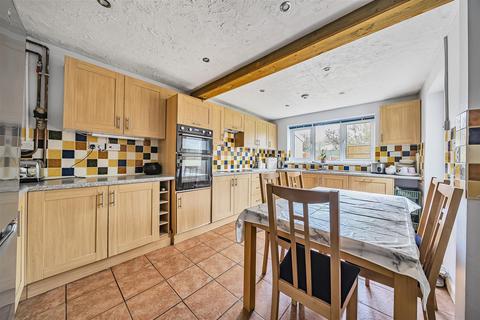 53 Downlands Road, Devizes, SN10 5EF