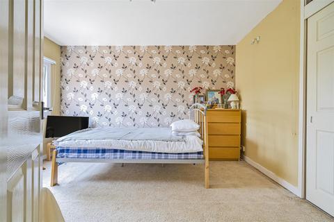 53 Downlands Road, Devizes, SN10 5EF