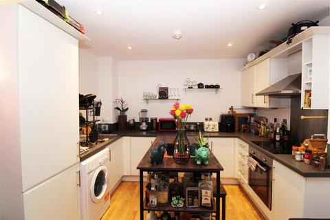 1 bedroom apartment for sale, Chapter Way, London