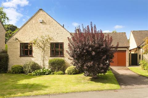 3 bedroom bungalow for sale, Pauls Rise, North Woodchester, Stroud