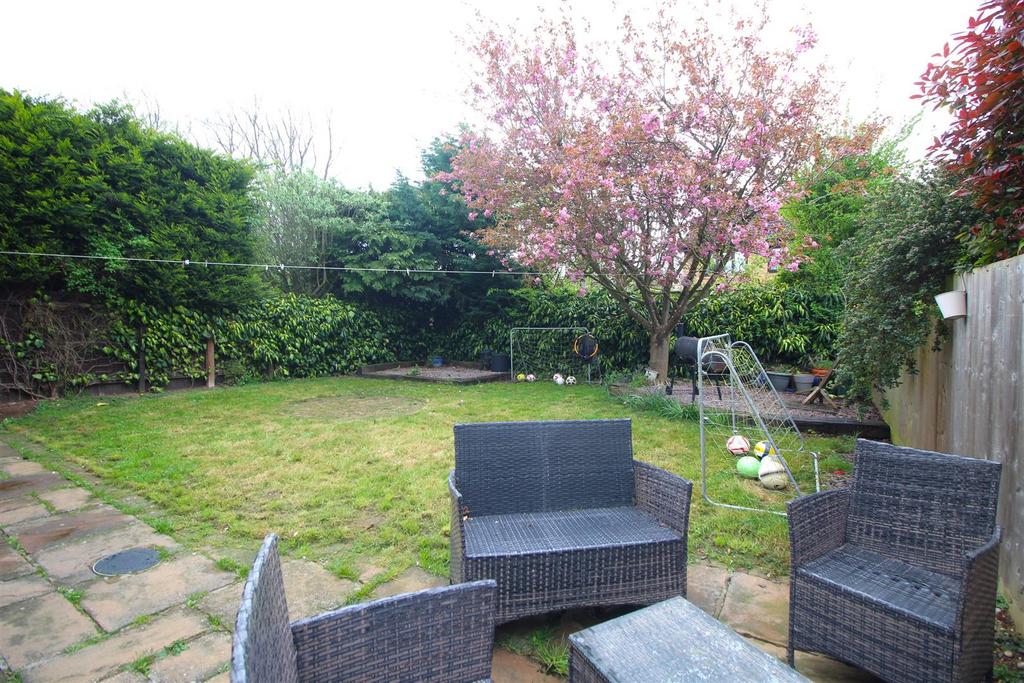 Garden 1 .JPG