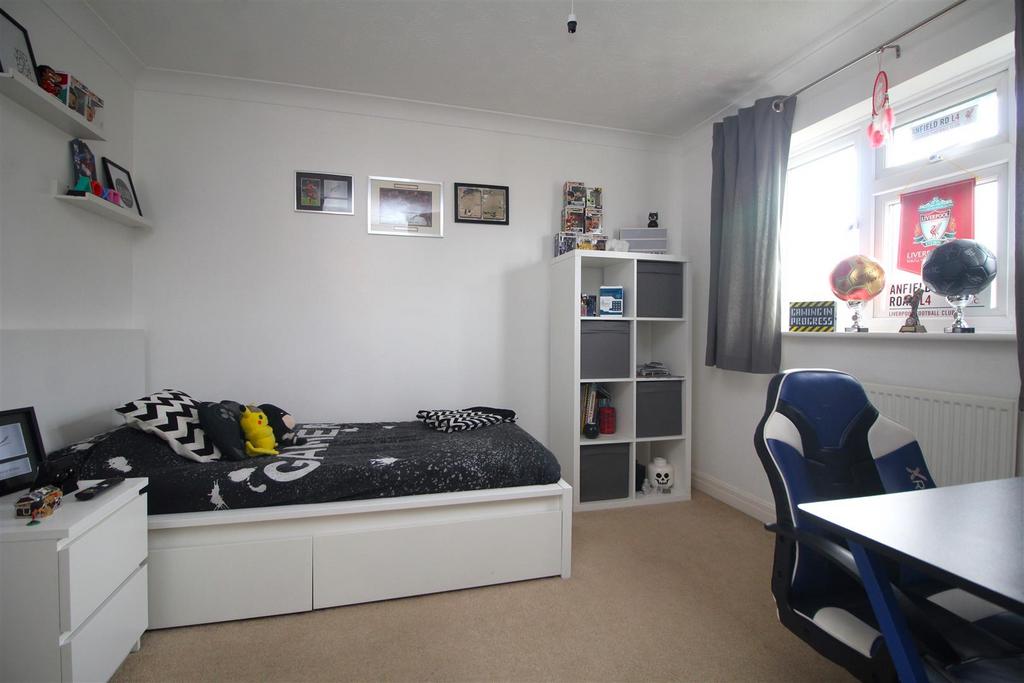 Bedroom 2 .JPG