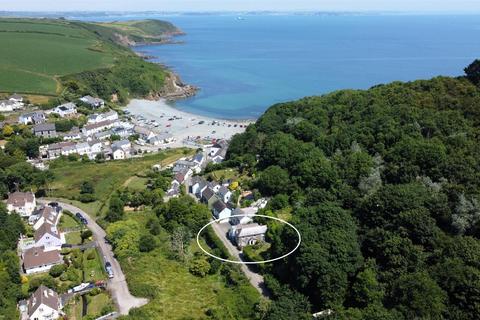 4 bedroom detached house for sale, Porthallow, St. Keverne, Helston