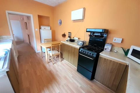 53 Brynmor Road, Llanelli, SA15 2TF