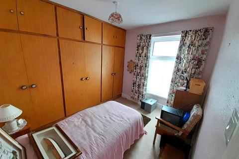 53 Brynmor Road, Llanelli, SA15 2TF