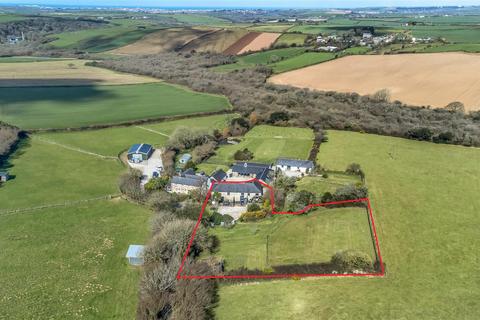 8 bedroom detached house for sale, St Newlyn East