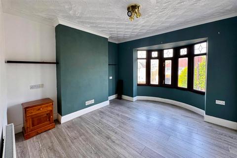 42 Neath Road, Tonna, Neath, SA11 3DJ
