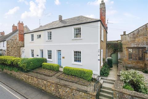 4 bedroom semi-detached house for sale, East Street, Ilminster