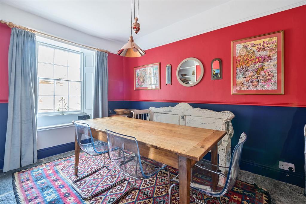 Dining Room.jpg