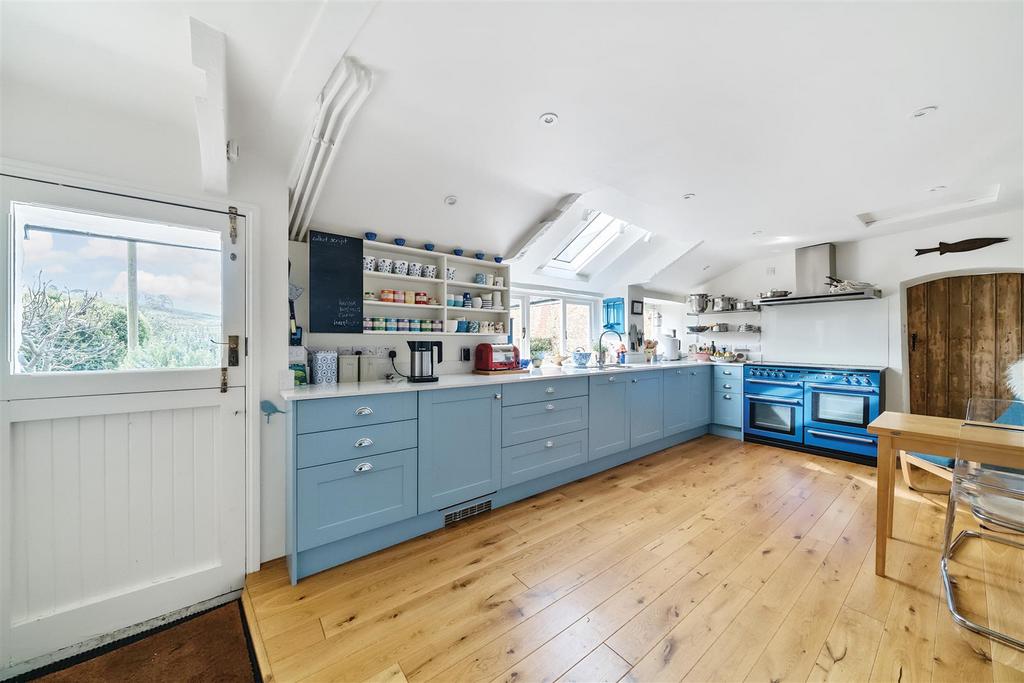Kitchen.jpg