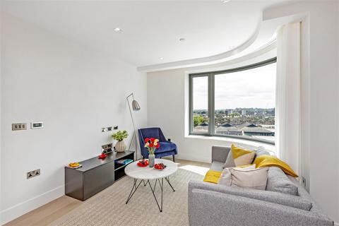 1 bedroom flat to rent, Tower One, The Corniche, 24 Albert Embankment, London, Vauxhall, SE1