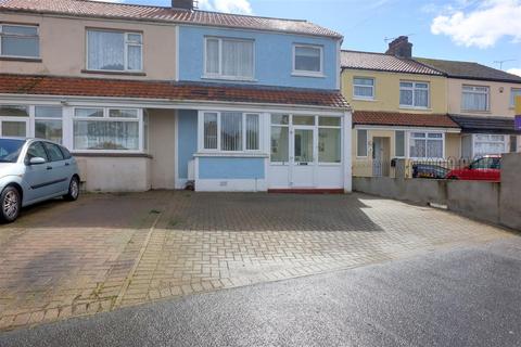 3 bedroom semi-detached house for sale, Coppins Road, Clacton-On-Sea CO15