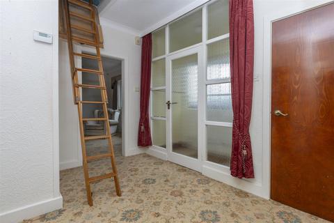 2 bedroom detached bungalow for sale, Kaye Lane, Almondbury, Huddersfield