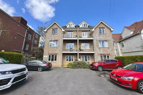 2 bedroom flat to rent, Florence Road, Boscombe, Bournemouth