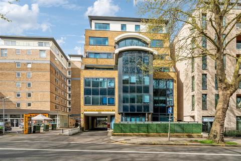 1 bedroom apartment for sale, Chiswick High Road, Chiswick, London
